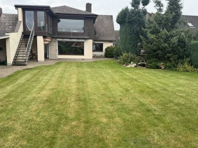 wunderschönes EFH (nur EG) in ruhiger Wohnstraße mit traumhaftem Garten in Bad Oldesloe