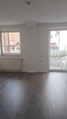 barrierefreie Einraumwohnung mit großer Terrasse - Pflegeangebot der Johanniter e.V. vor Ort