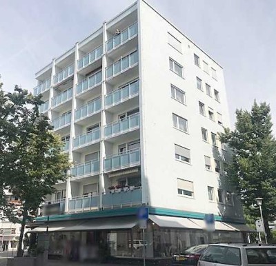 AUKTION: Modernisierte helle 2 Zimmer Stadtwohnung mit Balkon