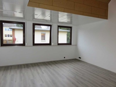 Studio-Apartment mit offener Galerie, ca. 55 qm,  renoviert, zum 1.4.2025 oder früher zu vermieten