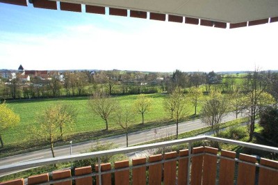 Wohnung mit Balkon und Weitblick - sofort frei