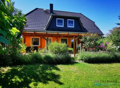 Dr. Lehner Immobilien NB -
Modernes Einfamilienhaus mit Gartenidylle bei Neubrandenburg