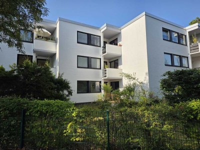 Tolle Wannsee-Lage/Vollsanierte, helle und großzügige Wohnung in hübscher Wohnanlage