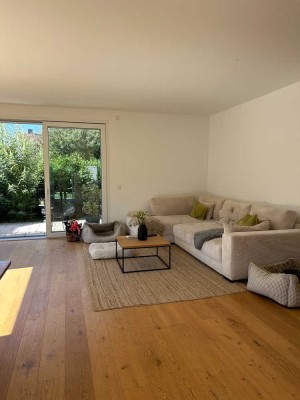 PROVISIONSFREI! Modernes Reiheneckhaus mit 5-Zimmern und Garten nahe Freising!