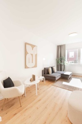*****CHARMANTE 2 ZIMMER WOHNUNG MIT BALKON-ÜBER RENDITE 4,5-KOMPLETT SANIERT UND MÖBLIERT*****