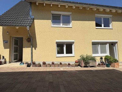 Attraktive 5,5-Zimmer-Wohnung mit EBK in Bischweier