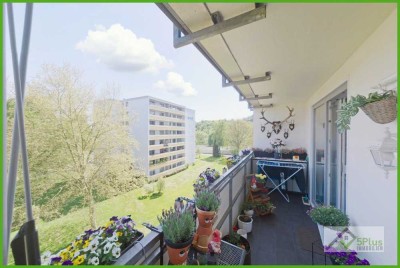 + 5PLUS + CHARMANTE 2-ZIMMER EIGENTUMSWOHNUNG MIT FANTASTISCHEM WEITBLICK IN ESCHWEILER +