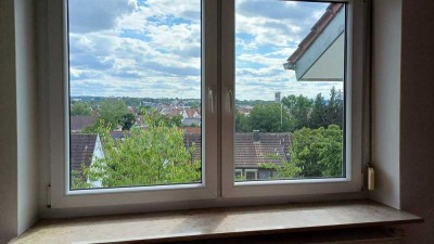 Schöne, renovierte 3-Zimmer-Wohnung mit Einbauküche in Nürtingen