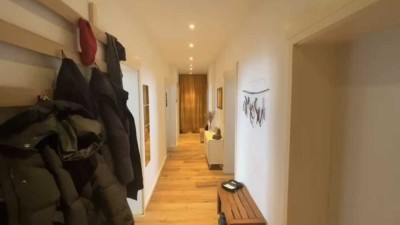 Gut geschnittene 4-Zimmer-EG-Wohnung mit EBK im Altbau
