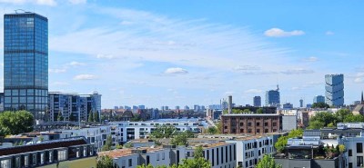 Panorama-Weitblick: Exklusive Wohnung an der Spree, mit TG-Stellplatz!