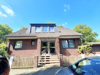 Praktisches Zweifamilienhaus mit Ausblick ins Grüne