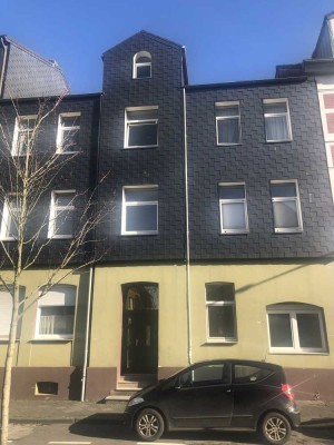 Top renovierte Wohnung mit Balkon in ruhiger Lage!