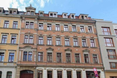 Ihre Kapitalanlage im Denkmalschutz: 2-Zimmer-Dachgeschoßwohnung in zentraler Lage