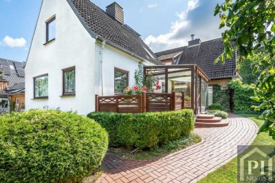 Gepflegte Doppelhaushälfte mit Carport in Kiel-Hasseldieksdamm!