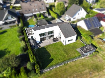 Design trifft Komfort: Lichtdurchflutetes Traumhaus in Steinhagen