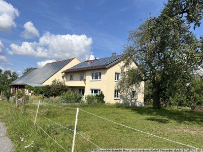 RUHE UND PLATZ: Gepflegter Aussiedlerhof in schöner Lage mit Blick über Felder und Wiesen