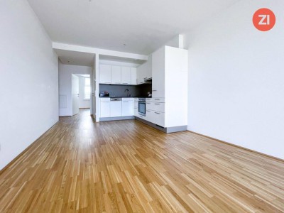 Schöne 2- Zimmer Wohnung mit Küche und Balkon im Zentrum