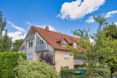 +++ Attraktive 3-Zimmer-Wohnung mit Einbauküche, Balkon und TG-Stellplatz +++