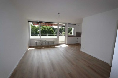 + Kaarst-Ost - modernisierte 1 Zimmerwohnung + ca. 46 m² + Einbauküche + 2. OG +