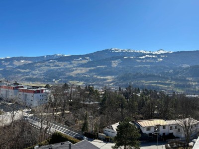Wohnen mit Aussicht mit idyllischem Innenhof in Hall Schönegg