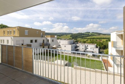 ERSTBEZUG: Wohnen im Grünen mit Fernblick