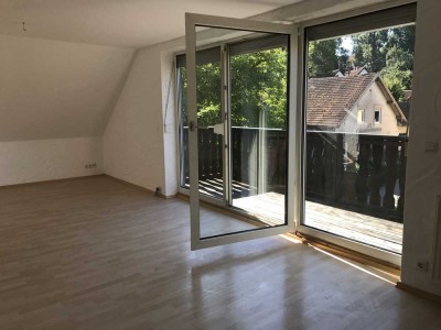 Helle 4-Zimmer-Dachgeschosswohnung im 2. OG in Windach Nähe Ammersee (ab 30.06.25)
