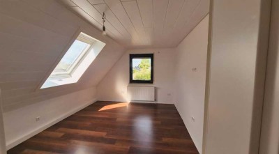 Freundliche 3-Zimmer-Dachgeschosswohnung mit EBK in Schwäbisch Gmünd