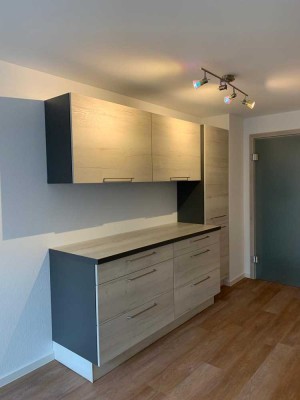 2 Zimmer-Wohnung mit EBK und Terrasse