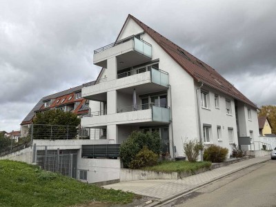 Moderne 4-Zimmer-Dachgeschosswohnung mit Balkon & Dachterrasse in Kirchheim unter Teck