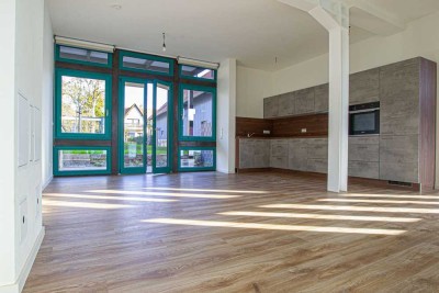 Exklusive Atelierwohnung in modern ausgebauter Scheune