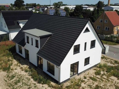 Doppelhaushälfte in Lichtenhagen-Dorf,  Neubau im Erstbezug, Rostock, Ostsee