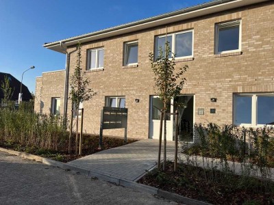 Sonnige 3-Zimmer, offene Küche, Bad, Abstellraum, Terrasse , Stellplatz