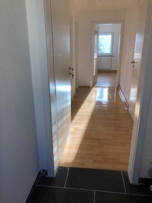 Helle 2-Zimmer-Dachgeschosswohnung (54 m²) mit Einbauküche – Zweitbezug nach Renovierung