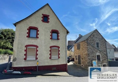 Altes Bauernhaus mit Scheune sucht Selbermacher und Alleskönner!