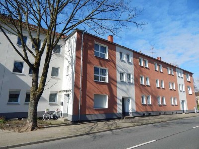 Modernisiert & renoviert in zentraler Wohnlage mit Balkon!