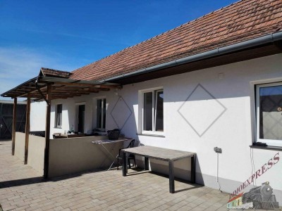 Zwei Häuser – ein Zuhause mit vielen Möglichkeiten!