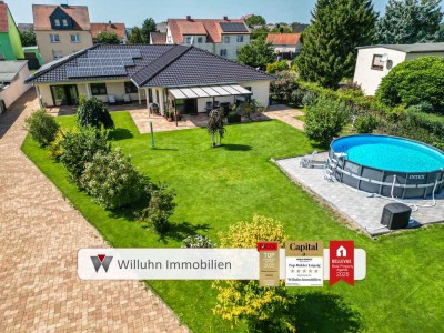 Einzigartiges Mehrgenerationenwohnen im Bungalowstil | Wunderschönes Grundstück | Pool | Erdwärme