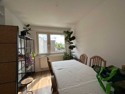 Schöne 3-Zimmerwohnung mit Balkon *WG geeignet*