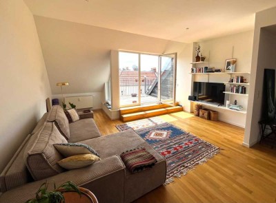 Großes und geräumiges 117m² Penthouse in Friedrichshain – 3 Zimmer, 2 Bäder, 2 Balkone
