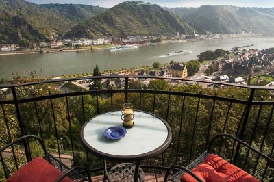 Einfamilienhaus mit traumhaftem Rheinblick in bester Lage von St. Goar