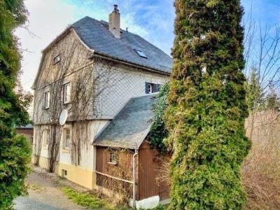 Schönes Ein-/Zweifamilienhaus in idyllischer Wohnlage !