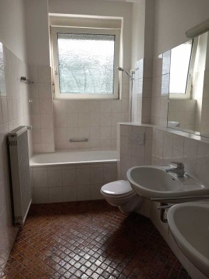Attraktive 4-Zimmer-Wohnung mit gehobener Innenausstattung mit Balkon in Ludwigshafen