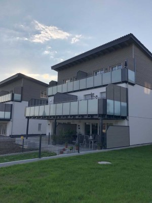 Moderne Doppelhaushälfte – luxuriös, großzügig & sehr energiesparend