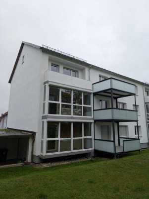 modernisierte Wohnung 4 ZKB 1. OG + großer Balkon *provisionsfrei*