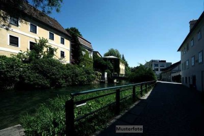 ½ Anteil - Wohn- und Geschäftshaus