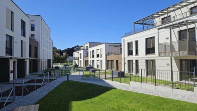 Hochwertige ETW mit Schreiner-Küche und Einbauschränken in zentraler, ruhiger Lage Bad Endorfs