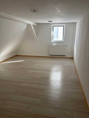 Geräumige Dachgeschosswohnung in Trossingen
