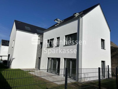 "Exklusive DHH Neubau Erstbezug"
