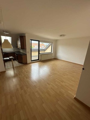 Exklusive 2-Zimmer-Maisonette-Wohnung mit Balkon und Einbauküche in Garching