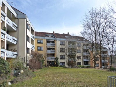 IDEAL FÜR 1-2 PERSONEN: 2 1/2 ZI-WOHNUNG MIT DACHTERRASSE UND DUPLEXPARKER DIREKT AM ZIMMERMANNSPARK